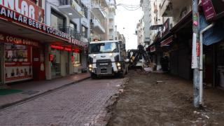 İzmit Belediyesi Akça Camii Caddesini öz kaynaklarıyla yeniliyor 