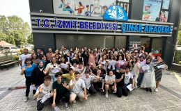 Çınar Akademisi Öğrencileri mezuniyet töreninde stres attı