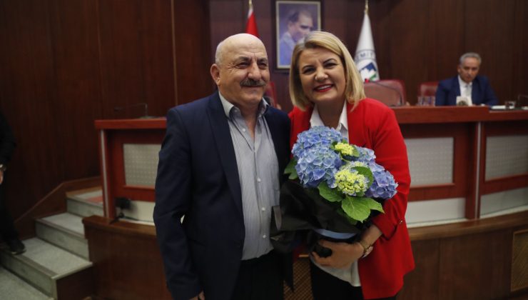 Halkın sesine kulak veren Başkan Hürriyet   Halk Buluşmaları’na başladı