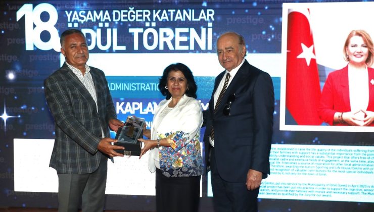 Başkan Hürriyet, Otizm Spor ve Yaşam Evi ile “Yaşama Değer Katanlar” ödülünü aldı