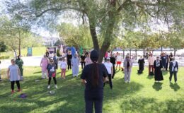 İzmit Belediyesinin Sağlıklı Yaşam Yürüyüşlerine kadınlardan yoğun ilgi