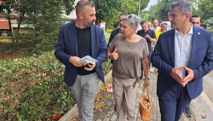 İzmit Belediyesi ailesi Yahyakaptanlılarla buluştu