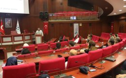 İzmit Belediyesi Dijital Akademi eğitimleri devam ediyor