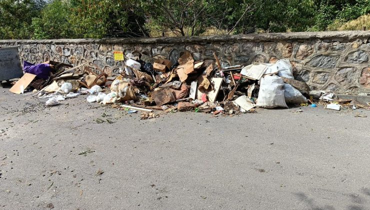 Hürriyet diğer ilçelerden gelen çöp fotoğraflarını paylaştı