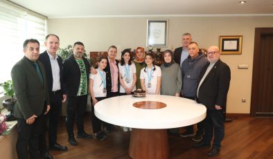 İzmit’in gururlarından büyük başarı