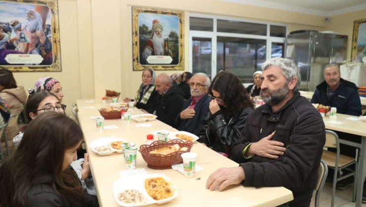 Başkan Hürriyet, Hızır Orucu’nda canlarla buluştu