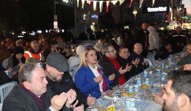 İzmitliler Geleneksel Büyük Halk İftarında Belsa’da buluştu