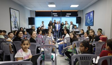 İzmit Belediyesi Sanat Akademisi tiyatro sahnesini büyütüyor