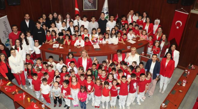 İzmitli Çocuklar 23 Nisan’da Meclis Kürsüsünde Buluştu