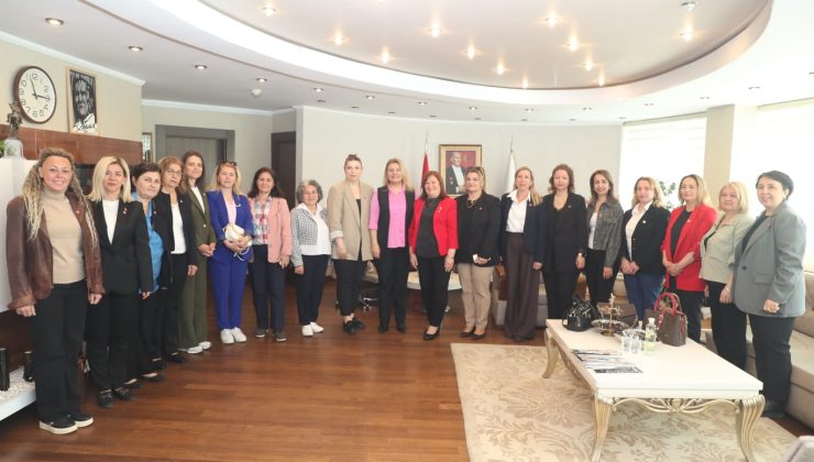 CHP İl ve İlçe Kadın Kollarından Fatma Başkan’a destek ziyareti