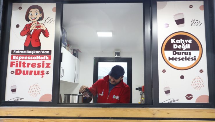 İzmit Belediyesi 5 liraya filtre kahve hizmetine başladı