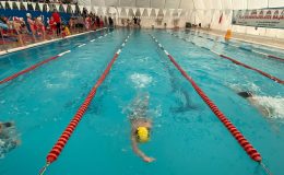İzmit Belediyesinden 23 Nisan’a özel yüzme yarışı