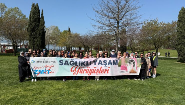 İzmitliler, Sağlıklı Yaşam Yürüyüşünde nefes aldı