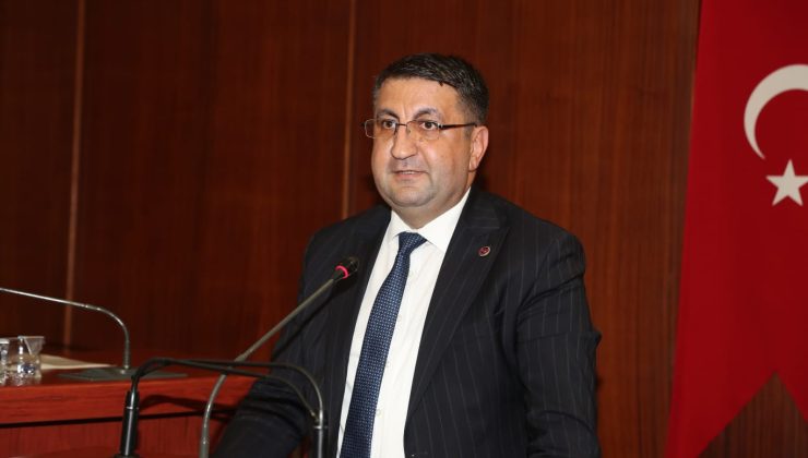 CHP’li Atasever: İzmit 73 milyon bütçe fazlası verdi, mali disiplini sağladı