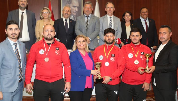 İzmitli Pehlivanlardan uluslararası arenada büyük başarı