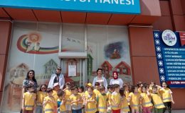 İZGİM’i ziyaret eden minikler mutlu ayrılıyor
