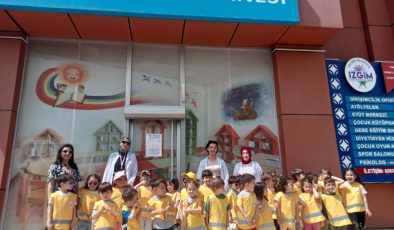 İZGİM’i ziyaret eden minikler mutlu ayrılıyor