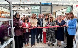 İZMEK’in yılsonu sergisi göz doldurdu