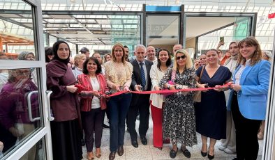 İZMEK’in yılsonu sergisi göz doldurdu