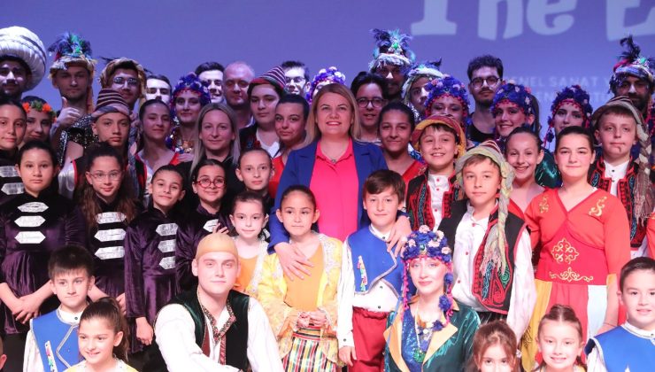 İzmit Belediyesi Sanat Akademisi’nin yıldızları “Sihirli Kolye” ile parladı