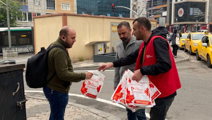 İzmit Belediyesinden Bekirdere’de emekçilere sabah ziyareti
