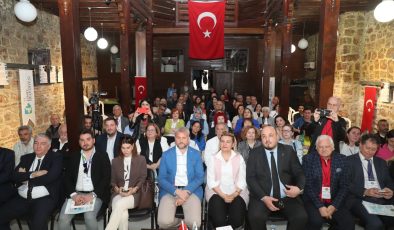 Uluslararası 2.Kapanca Sokak Festivali şiirlerle başladı