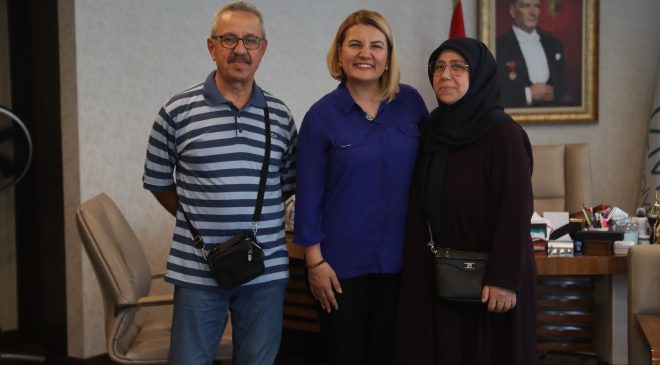 Başkan Hürriyet, Halk Günü’nde vatandaşlarla buluştu