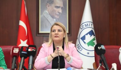 Fatma Başkan: Belediye parası ile büyük Kocaelisporlu olmaya çalışanlar Kocaelispor‘u desteklemeye mecbursunuz