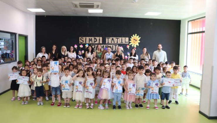 İzmit Belediyesi Çınar Çocuk Evlerinde karne heyecanı yaşandı