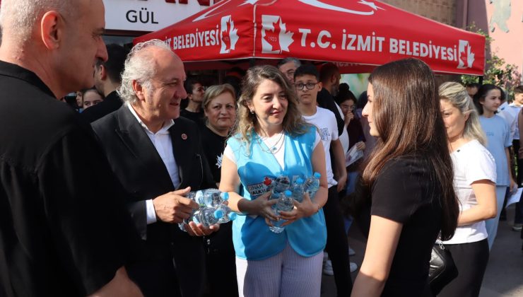 İzmit Belediyesi LGS’ye giren öğrencilerin bu yıl da yanında oldu