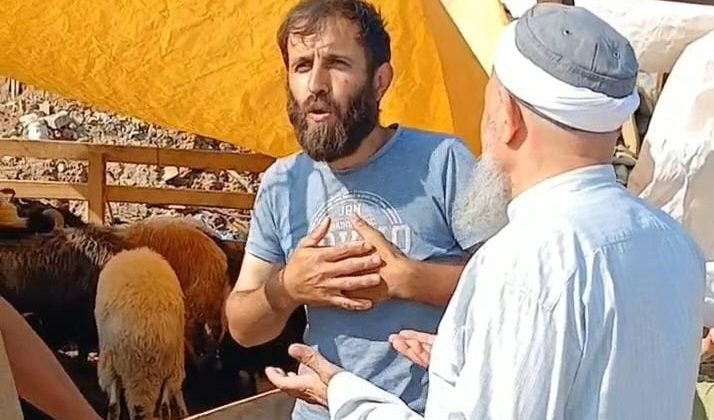 Kumpas yalnızca belediyeye değil, alın teriyle geçinen esnafa da kuruldu