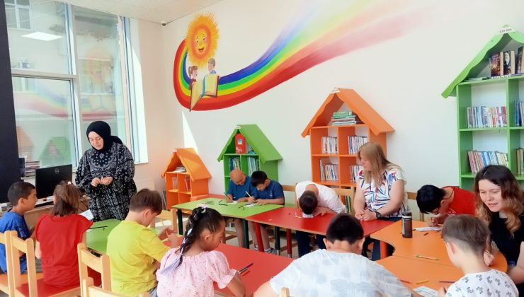 Özel çocuklar İZGİM’de kitaplarla ve el sanatlarıyla tanıştı 