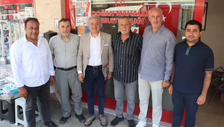 İzmit Belediyesi, muhtarlarla birlikte mahallelerin nabzını tutuyor