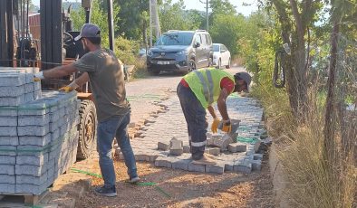 İzmit Belediyesi, 5 ayrı mahallede parke ve kaldırımları yeniledi