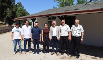 İzmit Belediyesi muhtarlarla bire bir temasa devam ediyor