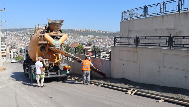 İzmit Belediyesinden Karadenizliler Mahallesine yeni kaldırım