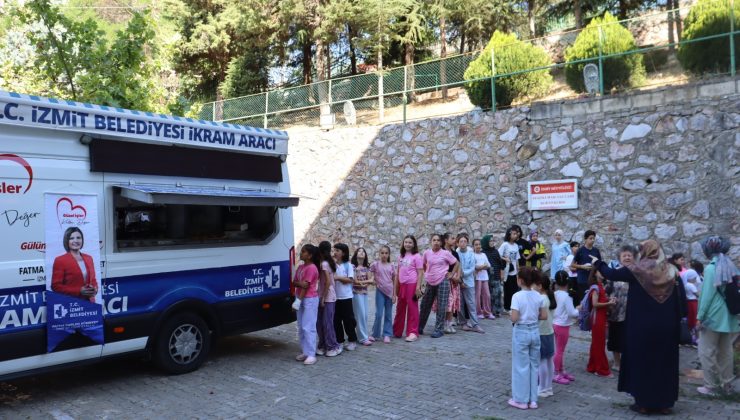 İzmit Belediyesinden Kur’an Kursu öğrencilerine ikram sürprizi