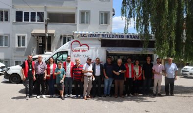İzmit Belediyesinin Cuma Buluşmaları 28 Haziran Mahallesi’nde devam etti