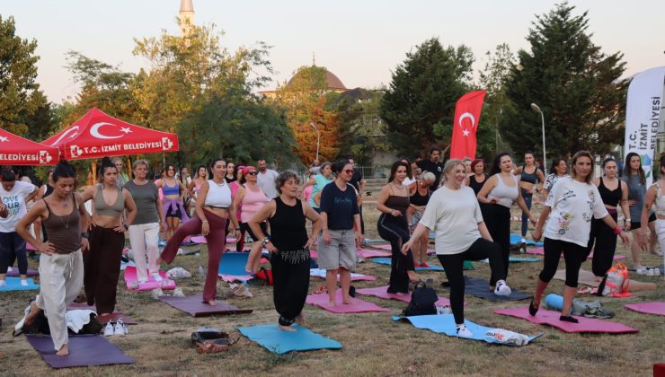 Doğru nefes, sağlıklı yaşam! İzmitliler yoga etkinliğinde buluştu
