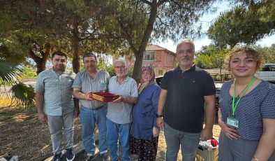 İzmit Belediyesinden gazilere saygı ziyaretleri sürüyor