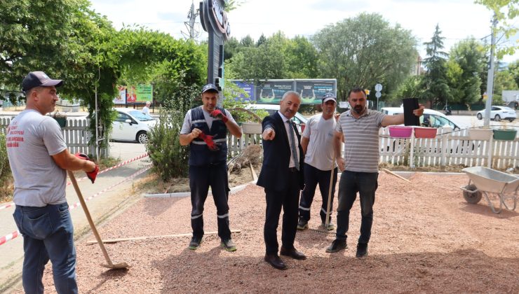 Yahya Kaptan Gülümse Kafe çevresi güzelleşiyor