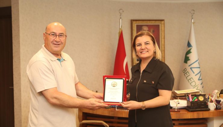 Fatma Başkan’a Fahri Karslılık beratı