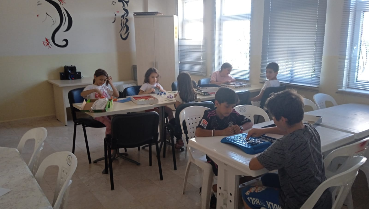 Akıl ve Zeka Oyunları Atölyesi ile çocuklar hem eğleniyor hem öğreniyor