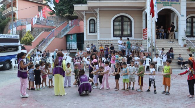 Mahallelerde geleneksel çocuk şenliği binlerce çocuğu buluşturdu