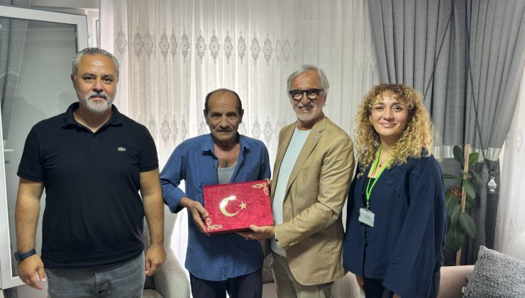 İzmit Belediyesinden Derince’deki Kıbrıs Gazilerine ziyaret
