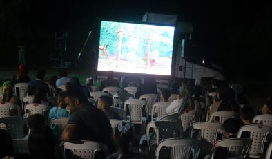 İzmit Belediyesinden Şahinlerde çocuklara unutulmaz sinema akşamı