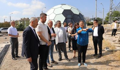 İzmit Belediyesinden gençlere armağan: “TEKNOGARAJ”