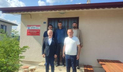 İzmit Belediyesinden Sapakpınar ve Akmeşe’ye ziyaret 