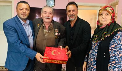 İzmit Belediyesinden Çayırova’daki  Kıbrıs Gazilerine minnet ve şükran ziyareti