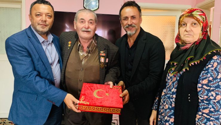 İzmit Belediyesinden Çayırova’daki  Kıbrıs Gazilerine minnet ve şükran ziyareti